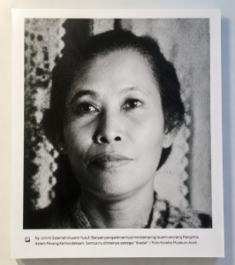 Ummi Salamah — dokumentasi yang dipamerkan di Museum Perjuangan Bireuen. Foto: Koleksi Museum Aceh / dokumentasi YPANBA.